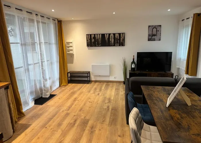 Entre Parenthèses *